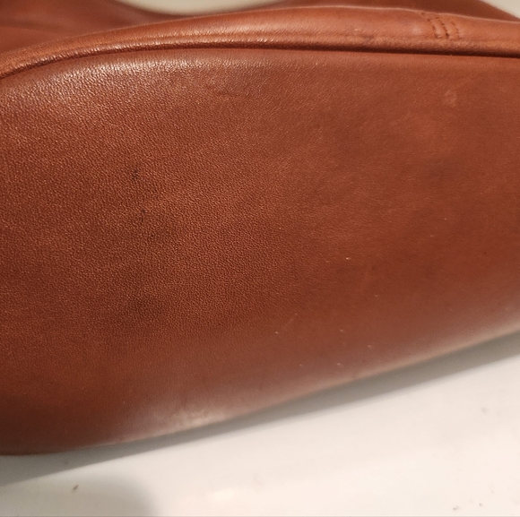 EUC Vintage Coach British Tan Leather Whittney Shoulder Bag - Picture 6 of 8